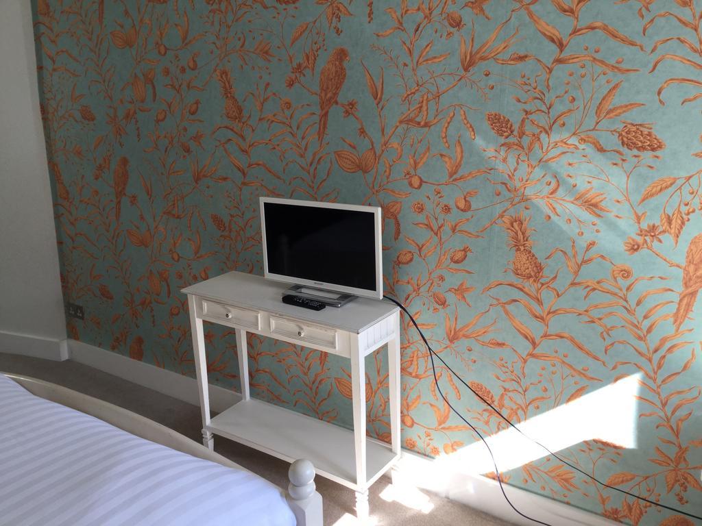 Bed and Breakfast Three Tuns Ashwell Екстер'єр фото