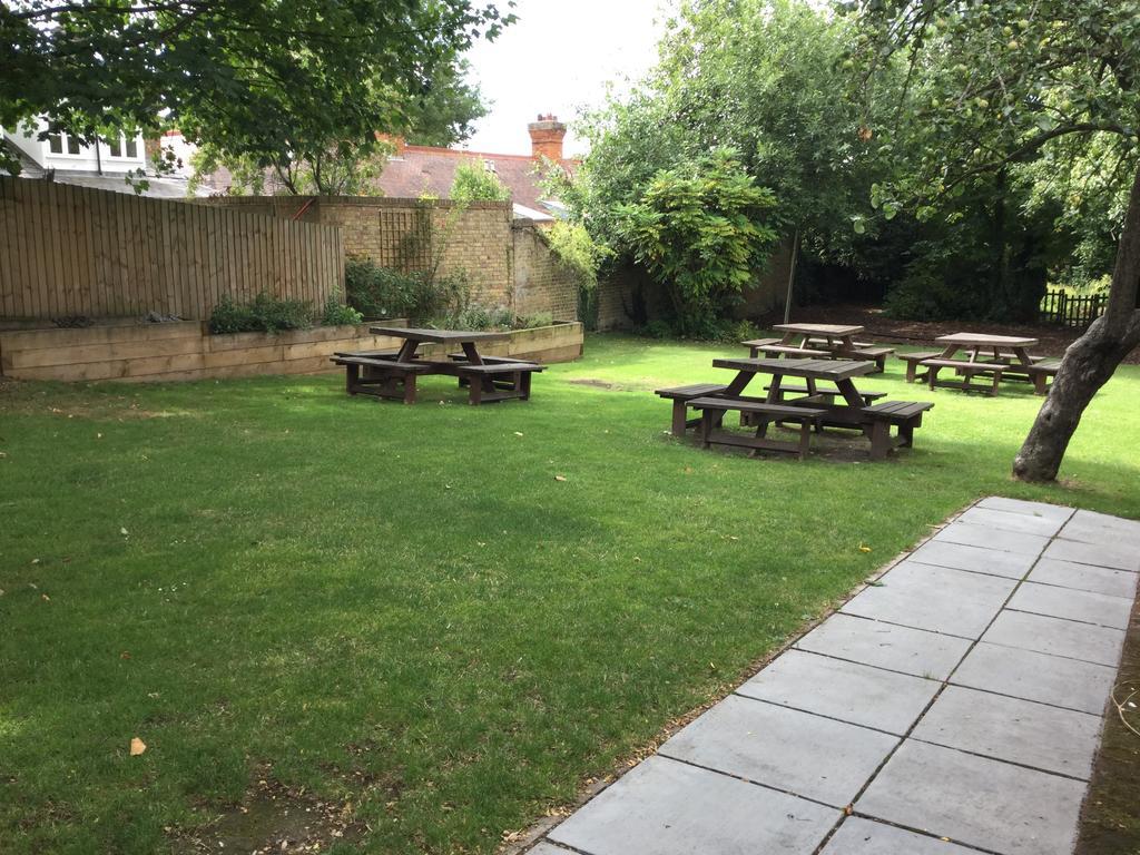 Bed and Breakfast Three Tuns Ashwell Екстер'єр фото